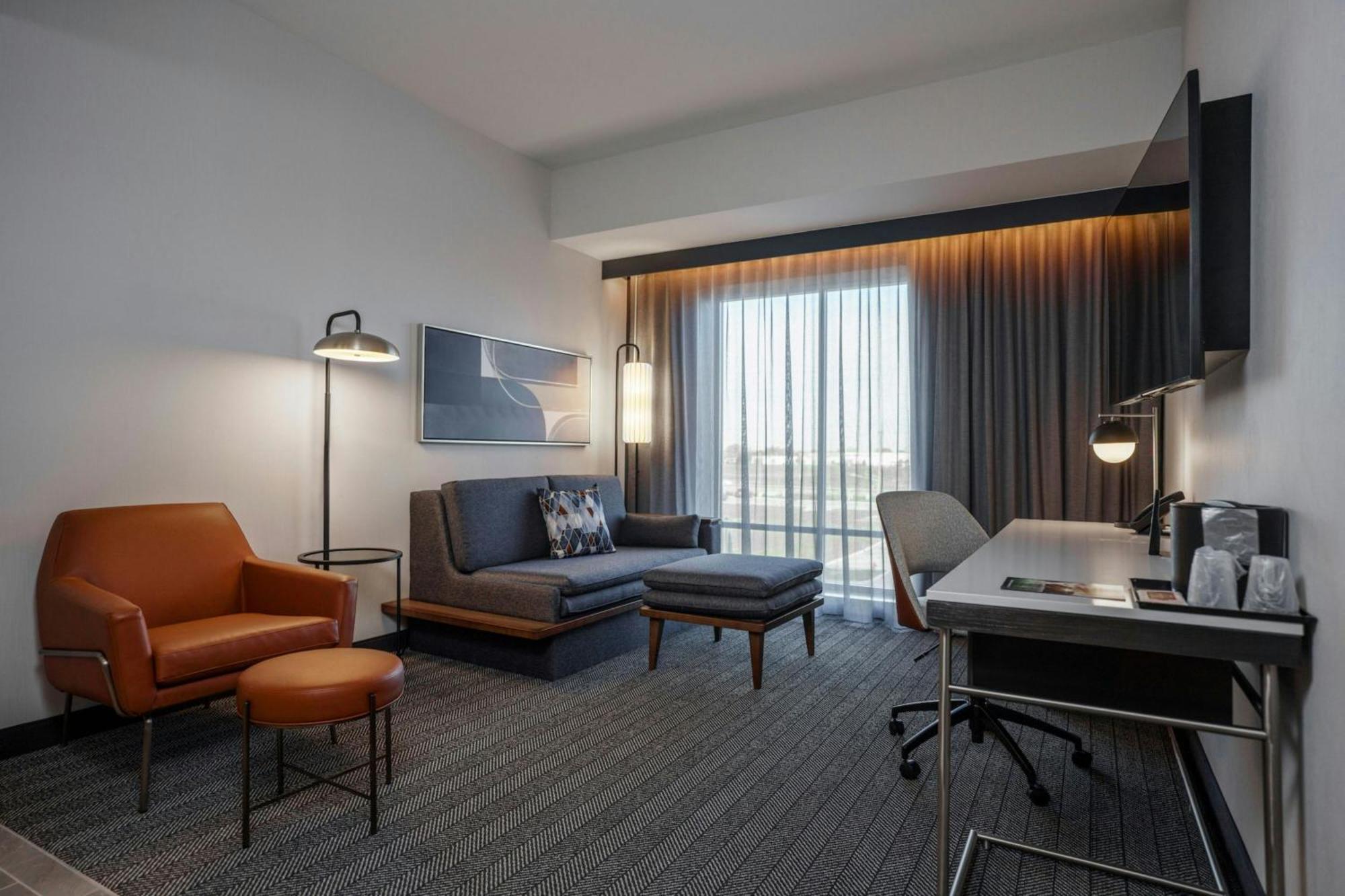 Courtyard By Marriott Indianapolis Фишерс Экстерьер фото
