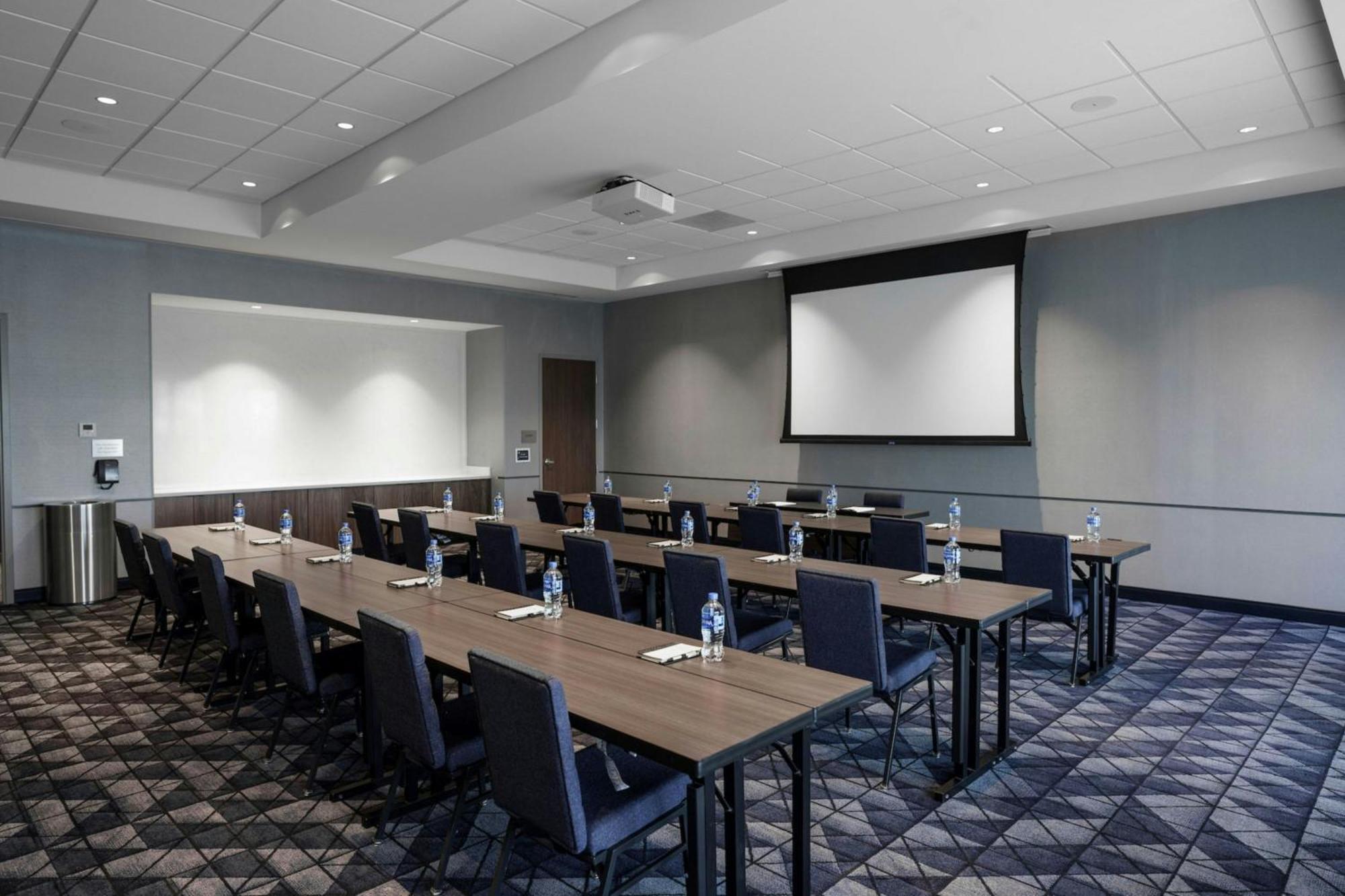 Courtyard By Marriott Indianapolis Фишерс Экстерьер фото