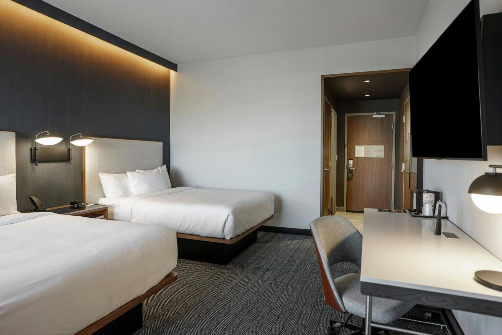 Courtyard By Marriott Indianapolis Фишерс Экстерьер фото