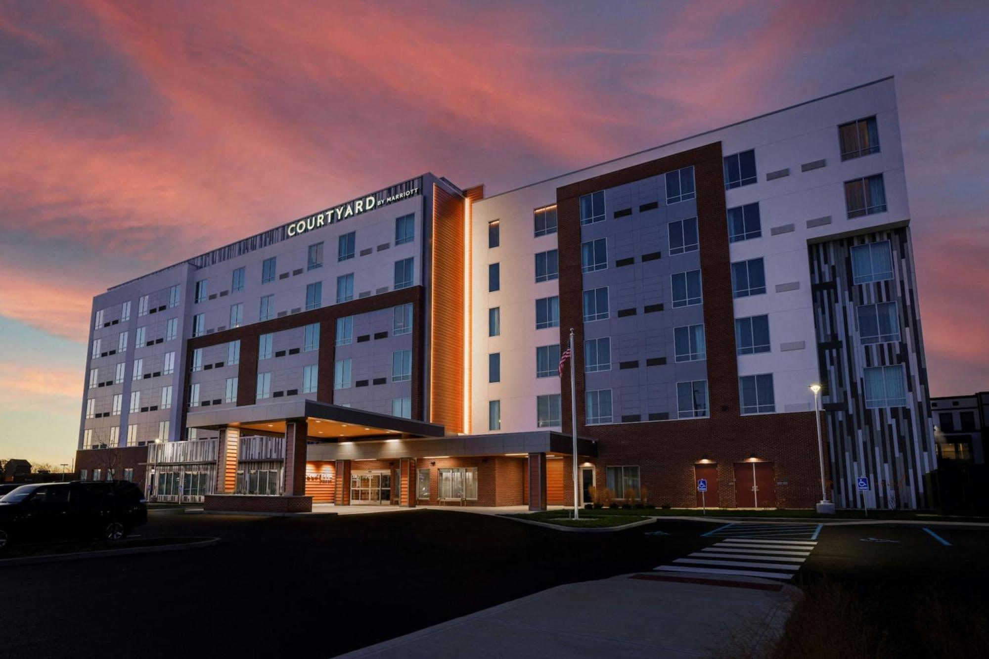 Courtyard By Marriott Indianapolis Фишерс Экстерьер фото